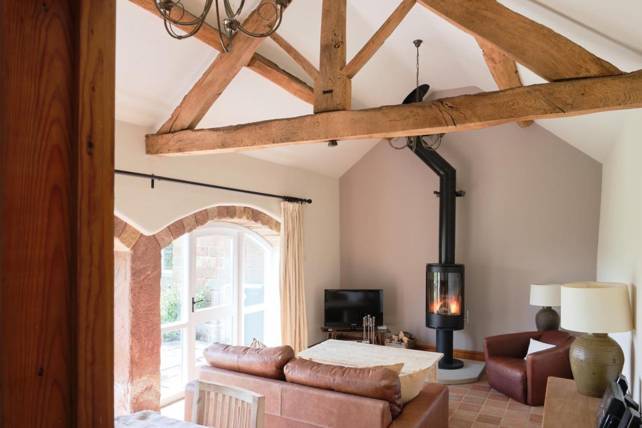 Swallow Barn At Millfields Farm Cottages Ashbourne  Exterior foto